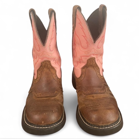 Justin Boots Shoes - Justin women’s brown and pink leather cowboy boots. 
Size 5.5